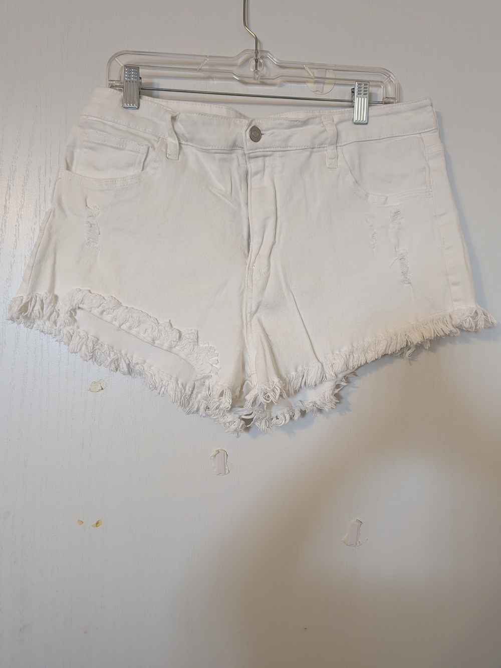 No Boundaries White Distressed Frayed Hem Jean Shorts Sz 17